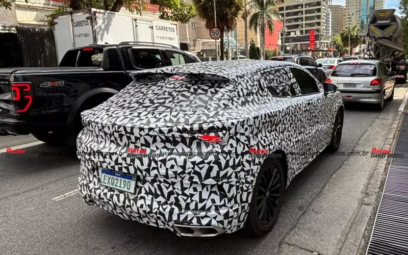 Novidade: CAOA Changan UNI-T chegará em 2026 com motor turbo flex