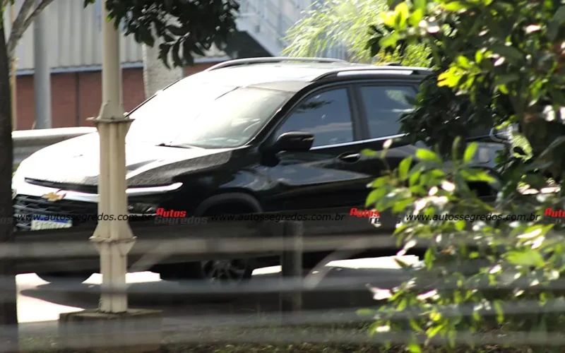 Chevrolet Tracker híbrido de 2027 é flagrado em testes no interior de São Paulo