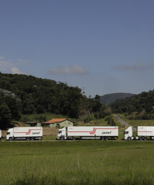 “Escola de Motoristas” da Jamef transforma colaboradores em condutores diante da escassez de profissionais no mercado