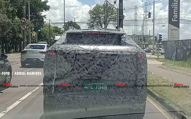 “Spoiler: Renault Niagara 2027 surpreende com novo painel, forrações de porta e motor inspirados no Boreal”