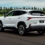 Novo modelo Jetour S06 desembarca no Brasil com preço competitivo para concorrer com BYD e GWM