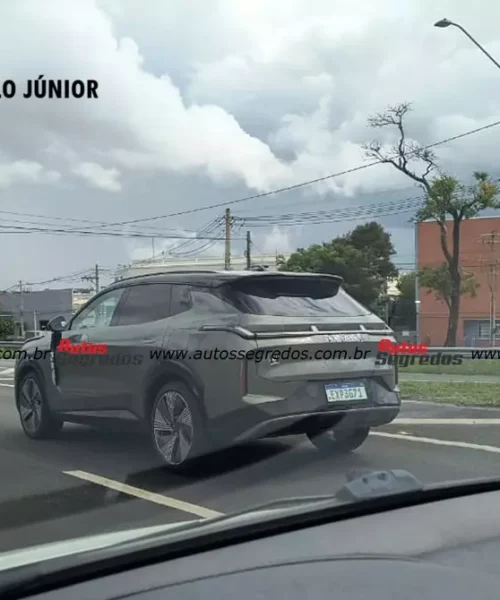 “Avistado no Brasil: Link & Co 08, o novo membro da família Volvo XC40”