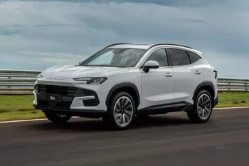 Novo Jetour S06 chega ao Brasil com foco em custo-benefício, sustentabilidade e inovação tecnológica.