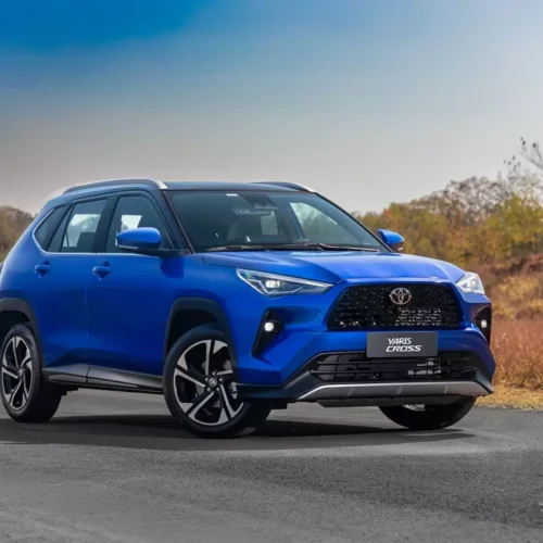 Chega ao Brasil o Toyota Yaris Cross para popularizar os carros híbridos
