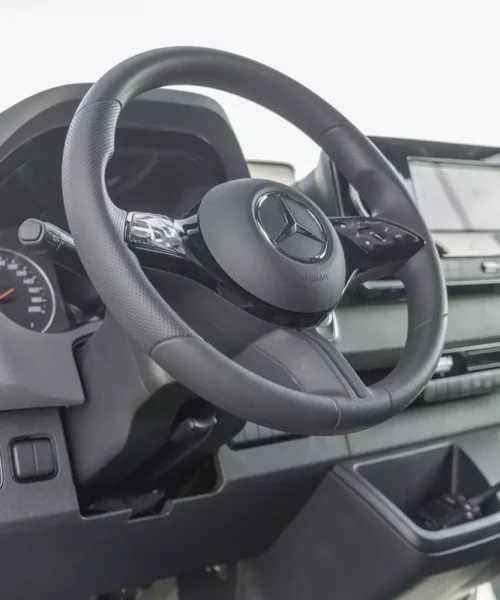 Novidade no mercado brasileiro: Mercedes-Benz Sprinter automática agora disponível por R$ 274 mil