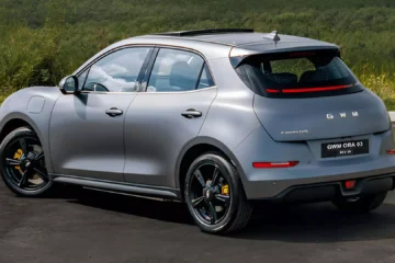 Novas cores marcam o GWM ORA 03 BEV58 após reformulação na linha de produção