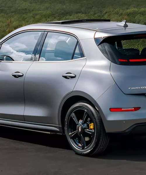 Novas cores marcam o GWM ORA 03 BEV58 após reformulação na linha de produção