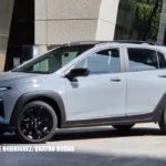 Chevrolet Sonic 2027 aparece em imagens sem disfarces; lançamento está previsto para maio