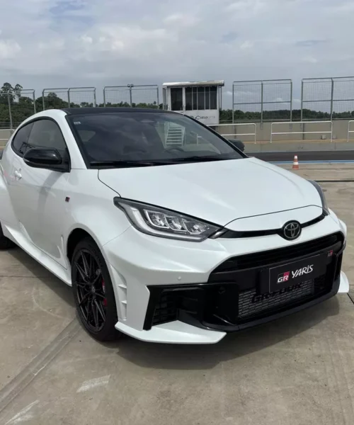 Toyota GR Yaris chega ao Brasil com impressionantes 304 cv e foco em desempenho nas pistas
