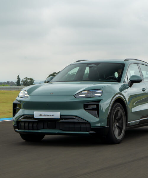 Porsche Cayenne Electric chega ao Brasil por R$ 900 mil