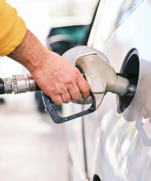 Ministério Público questiona a adição de 32% de álcool na gasolina