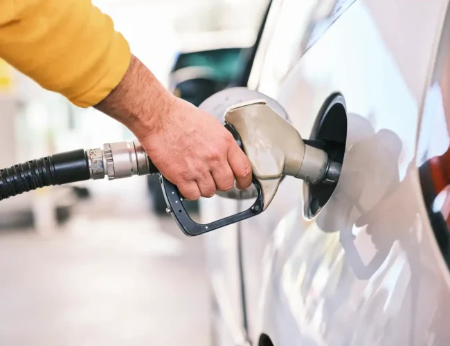 Ministério Público questiona a adição de 32% de álcool na gasolina